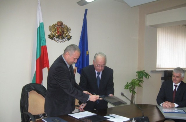 Община Казанлък и РУПолиция подписаха план за взаимодействие