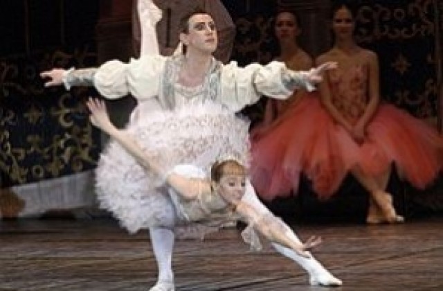 Балетът на Софийската опера гостува в Благоевград с  “Лешникотрошачката”