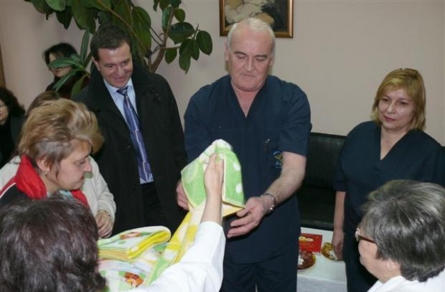 85 бебета повече проплакаха в Шуменската болница през 2010г.