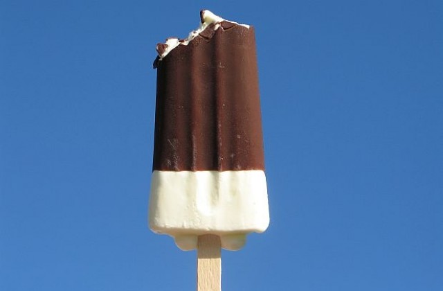 Сладоледът на клечка е измислен през зимата