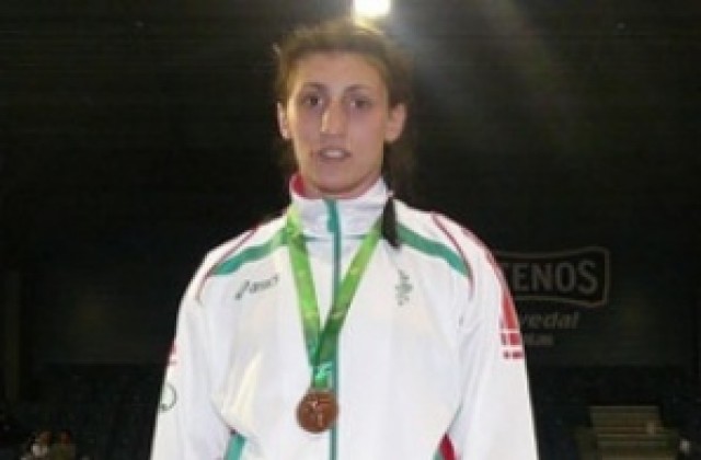 Ралица Иванова отново доказа класата си, с бронзов медал на Дейвид Шулц в САЩ