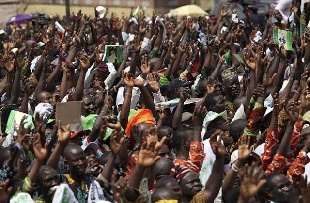 15 жертви при блъсканица на президентски митинг в Нигерия