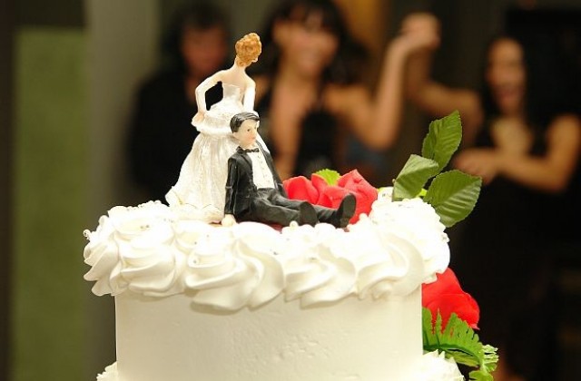 Най-старата сватбена торта в света е на 113 години