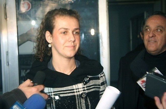 Спаска Митрова спечели попечителството на дъщеря си