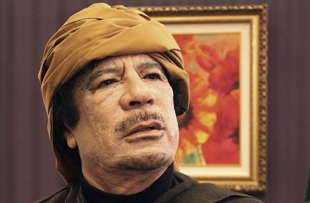 Световните сили нямат право да се намесват в Либия, заяви Кадафи