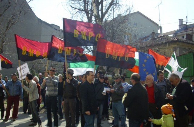 Протестен автопоход на ВМРО премина по русенските улици