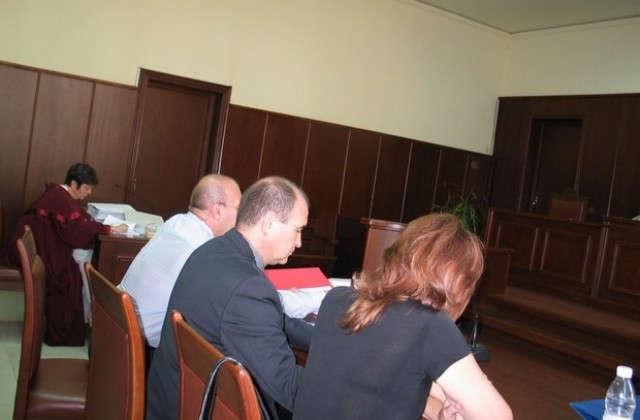 Отложиха за 9 май делото на ямболския кмет