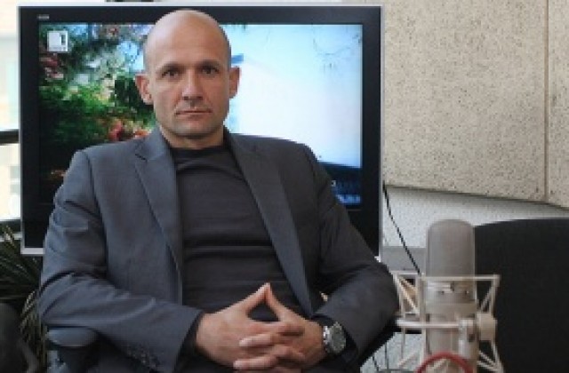 Радуканов: Изкарахме най-тежките 6 месеца, дано ни се даде шанс да останем и в по-хубавите дни