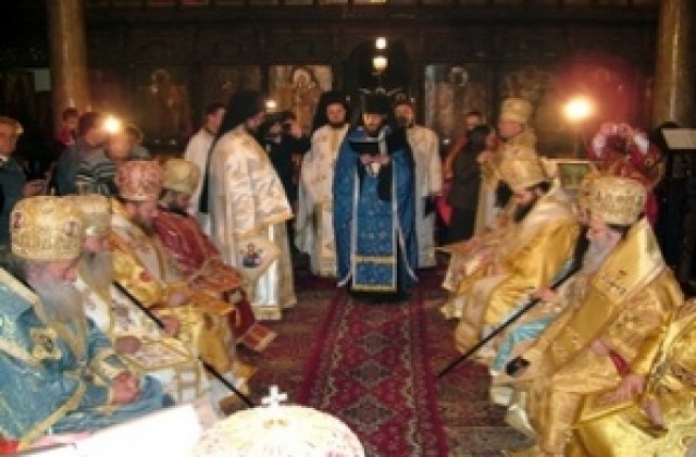 Епископ Игнатий се прибира от Москва