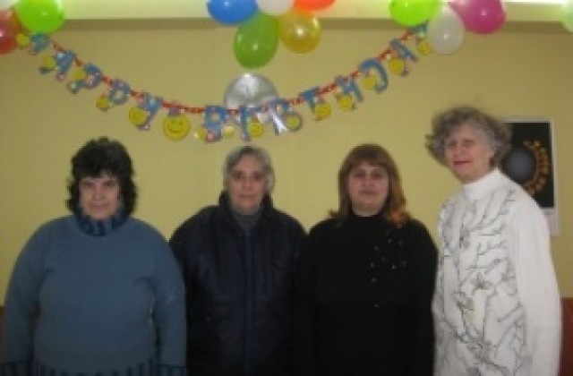 Дневен център Св.Св.Козма и Дамян на гости в Общината
