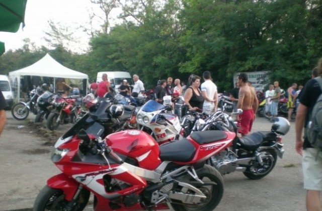 От днес до неделя-мото рок фест на хижа Приста