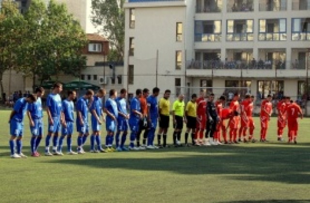 ВИДЕО и СНИМКИ: Левски би ЦСКА в мач с два червени картона