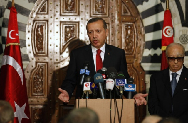 Ердоган поискал от Иран да прекрати подкрепата си за режима в Сирия