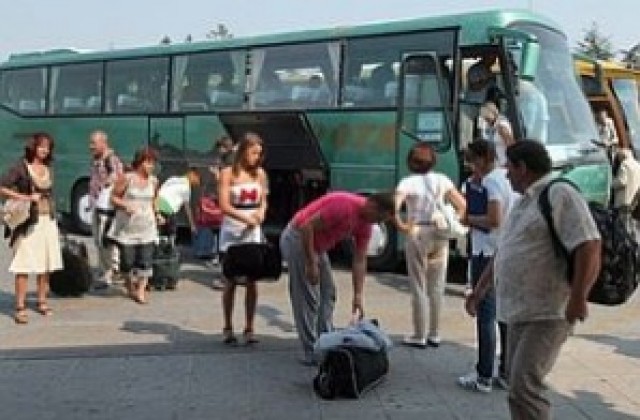 46 туристи ще излетят за Санкт Петербург с извънреден полет от Варна