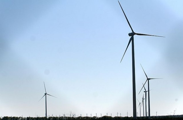 „Вятърният ток ще е скъп 12 години, после - не