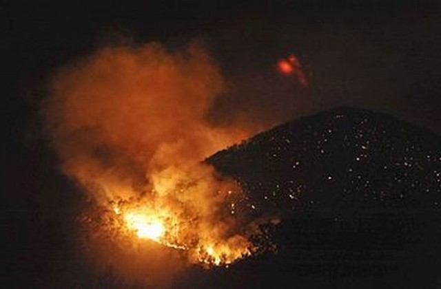 Евакуация на испанския остров Ибиса заради горски пожари