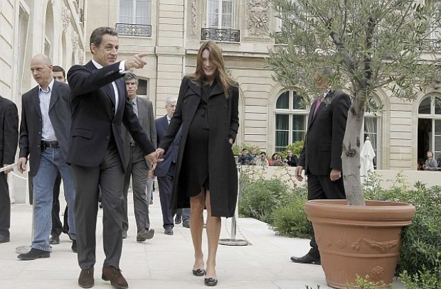 Саркози омаял Карла Бруни с познания за цветята