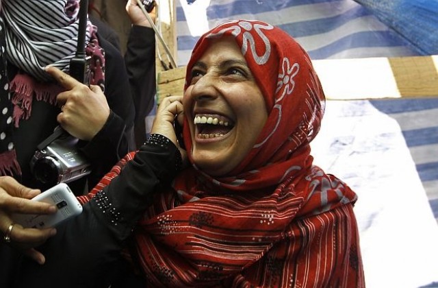 Тауакул Карман посвети наградата си на Арабската пролет
