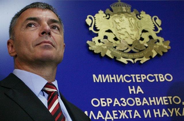 Министър Игнатов обеща 36 на сто висшисти