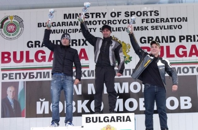 Николен Кушев отново е шампион по мотокрос с АТВ, Мартин Аламуров четвърти в страната
