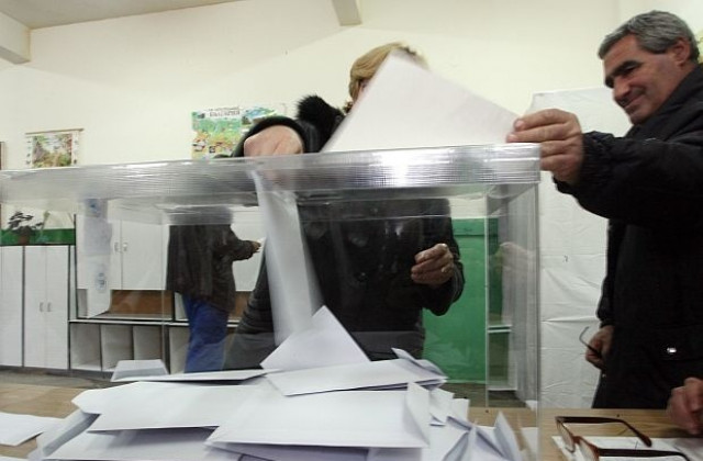 Българите в Турция гласуват в 41 секции