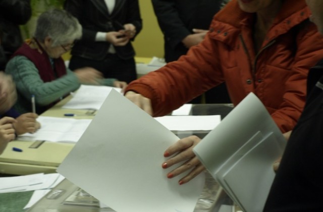 Съдията по делото за касиране на изборите в Пловдив си даде отвод преди да му го поискат