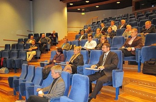 Областният управител участва в семинар за енергийна ефективност