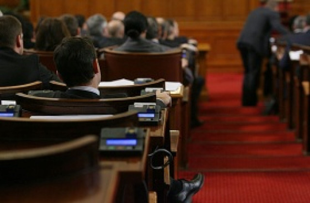 Депутатите приеха промени в закона за ДДС на първо четене