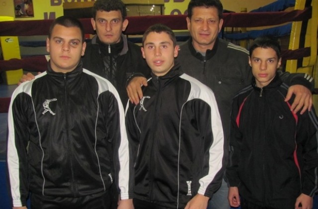 Три медала за боксов клуб “Ивайло- 99” от купа България в Пазарджик