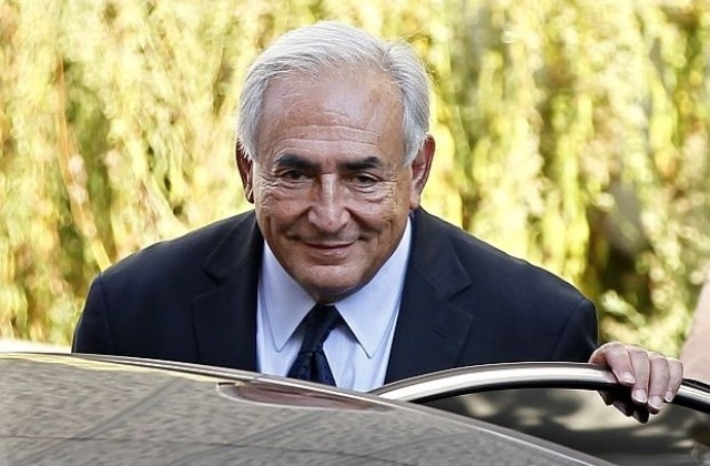 Строс-Кан съди няколко френски издания и съветник на Саркози