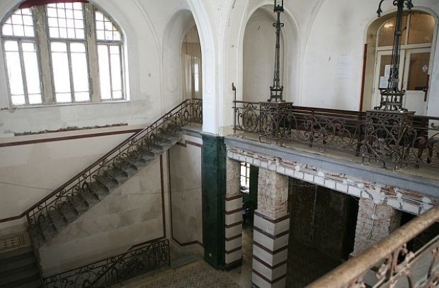 Централна минерална баня в София става музей и СПА център