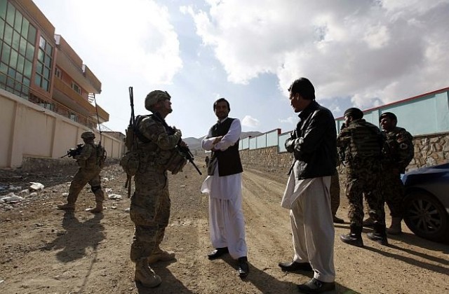 Контингентът ни в Афганистан ще бъде намален с три четвърти до края на 2014 г.