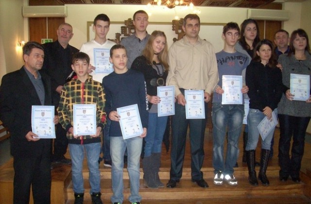Емил Денев е Спортистът на В. Търново за 2011 г., Георги Карталов взе приза за №1 сред треньорите