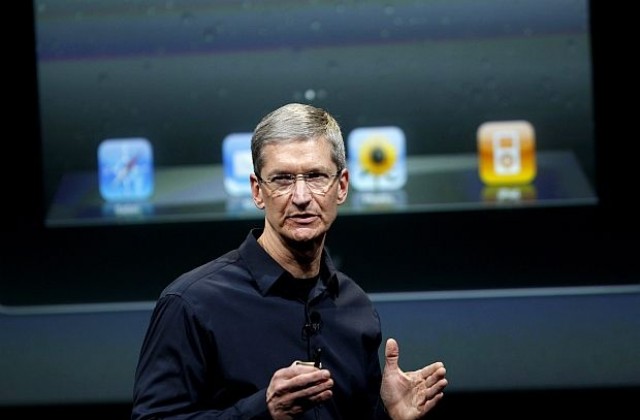 Шефът на Apple Тим Кук е най-скъпо платеният мениджър в САЩ