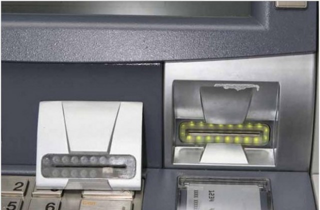 Внимавайте - скимер устройства на банкомати, копират карти!