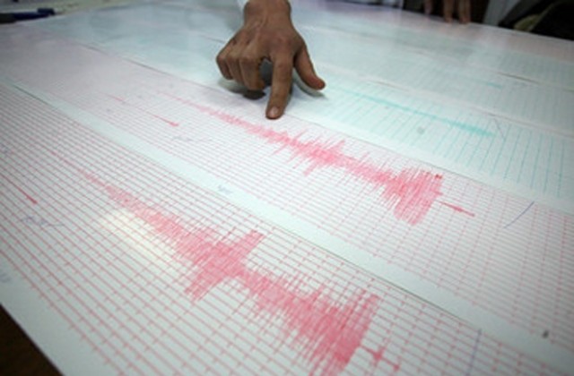 Земетресение с магнитуд 4,9 разтърси Северна Италия