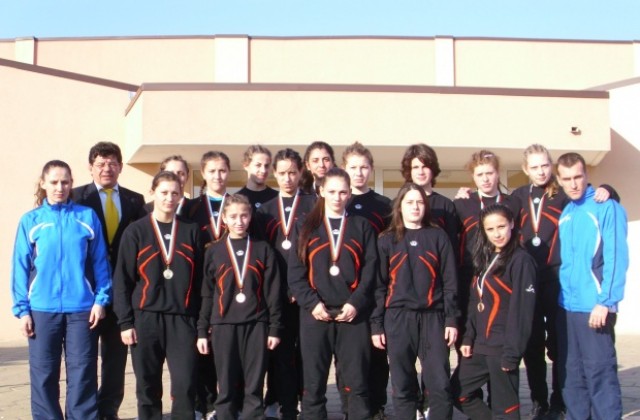 Спортист №1 на Кюстендил и още 8 момичета в схватки за медалите