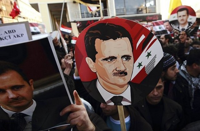 В. Гардиън: Асад е получавал съвети от своя тъст след началото на репресиите в Сирия