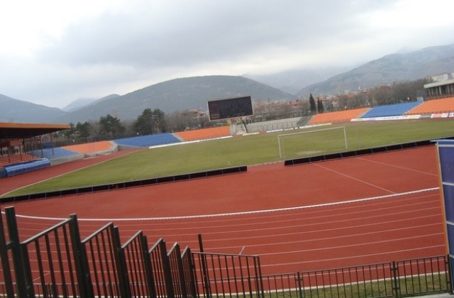 Сливен ще бъде домакин на срещи от Европейското по футбол за юноши през 2015 г.