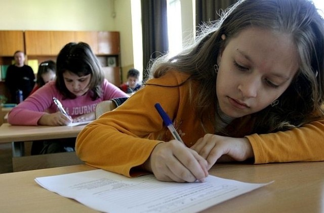 Без шестица на теста по български език след 7-ми клас във Варна