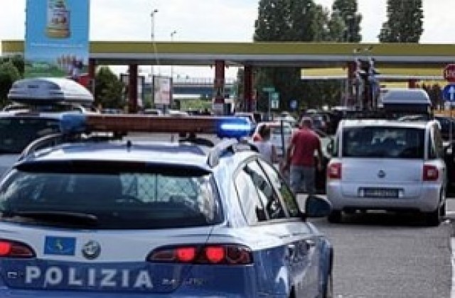 В Италия арестуваха петима българи за трафик на автомобили