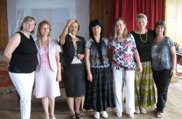Еленското училище посрещна гости от Петрозаводск