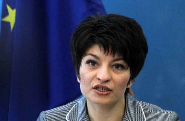 Министър Атанасова ще реши за Пирогов след произнасяне на всички институции