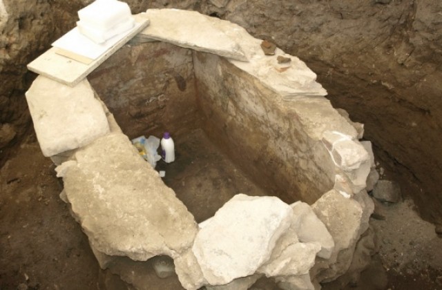 Археологическо откритие на годината в Пловдив:  Намериха стенописи с възкресението на Лазар