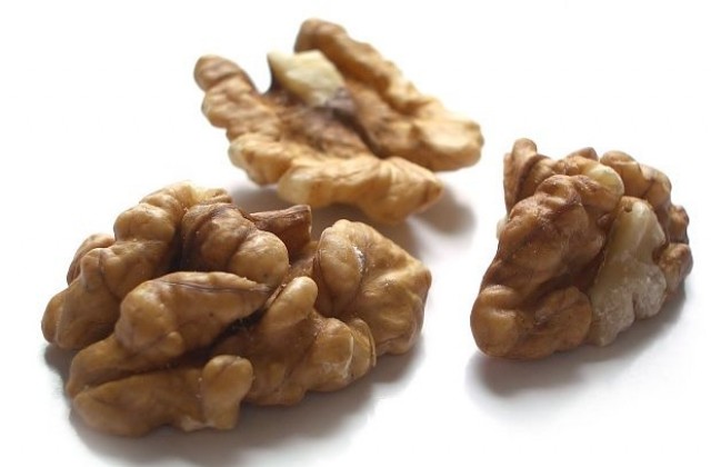 Орехите подобряват плодовитостта на мъжете