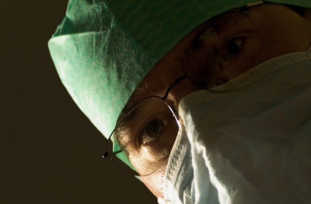 Бразилец с пробит от арматура череп оцеля по чудо