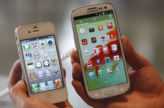 Apple осъди Samsung за $1,05 млрд.