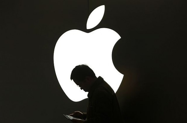 Apple отрича да е давала на ФБР данни на собственици на Айфон и Айпад устройства