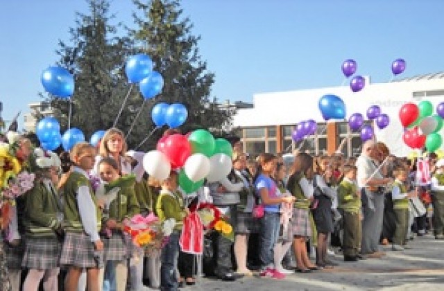 24 263 ученици прекрачват училищния праг в Добричка област