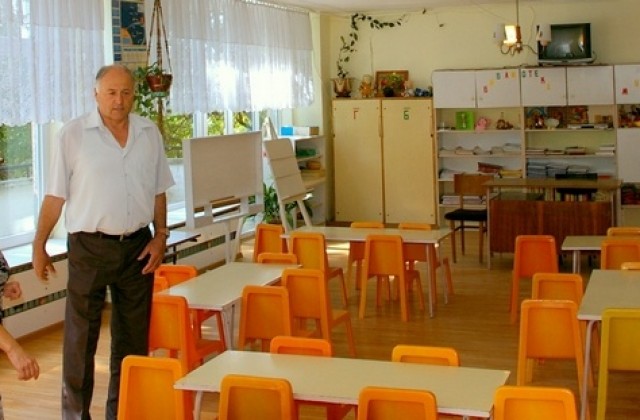 Откриха ремонтираната сграда на детската градина в Кермен
